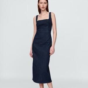 GAP Women’s Midi Bodycon Dress in a Dark Wash, Size XXS